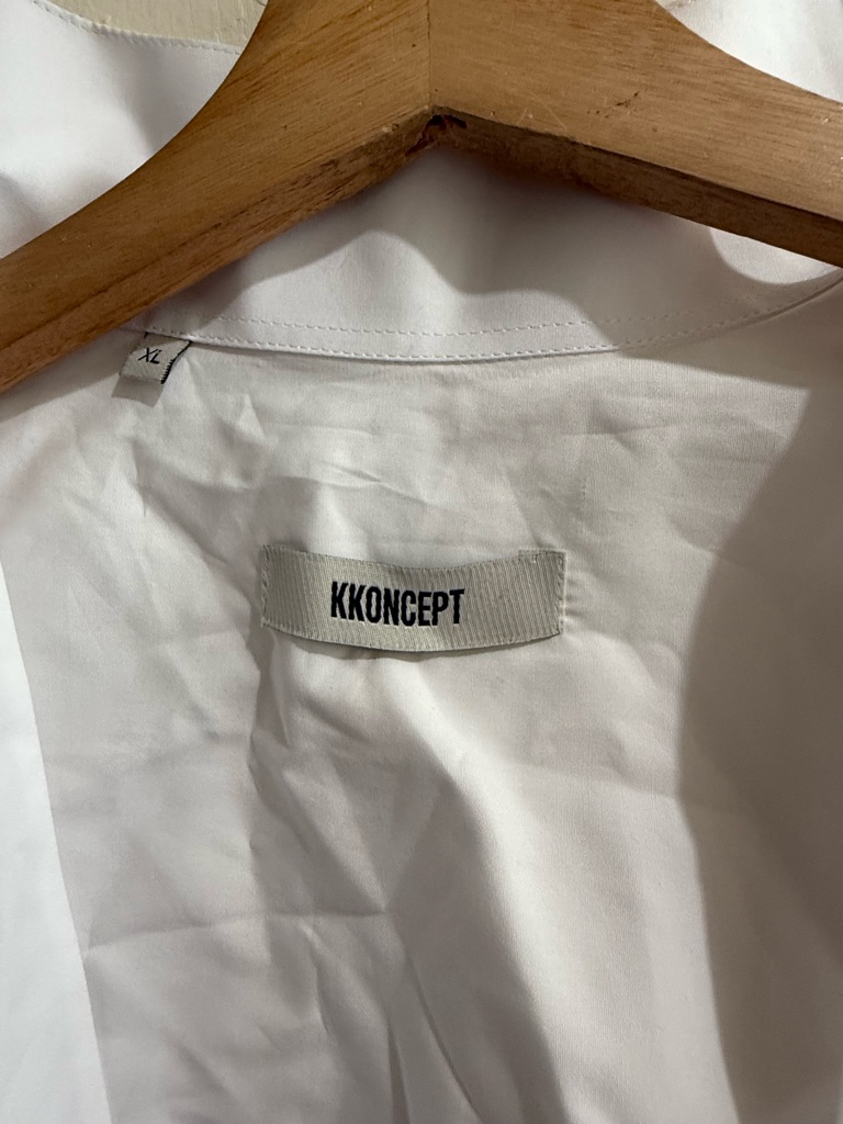 Kkoncept Men's Classic White Dress Shirt With Button-Down Collar — image 2 of 8